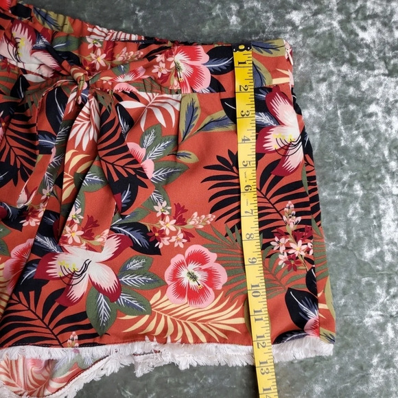 Zara Floral Front Tie Shorts - Picture 7 of 7